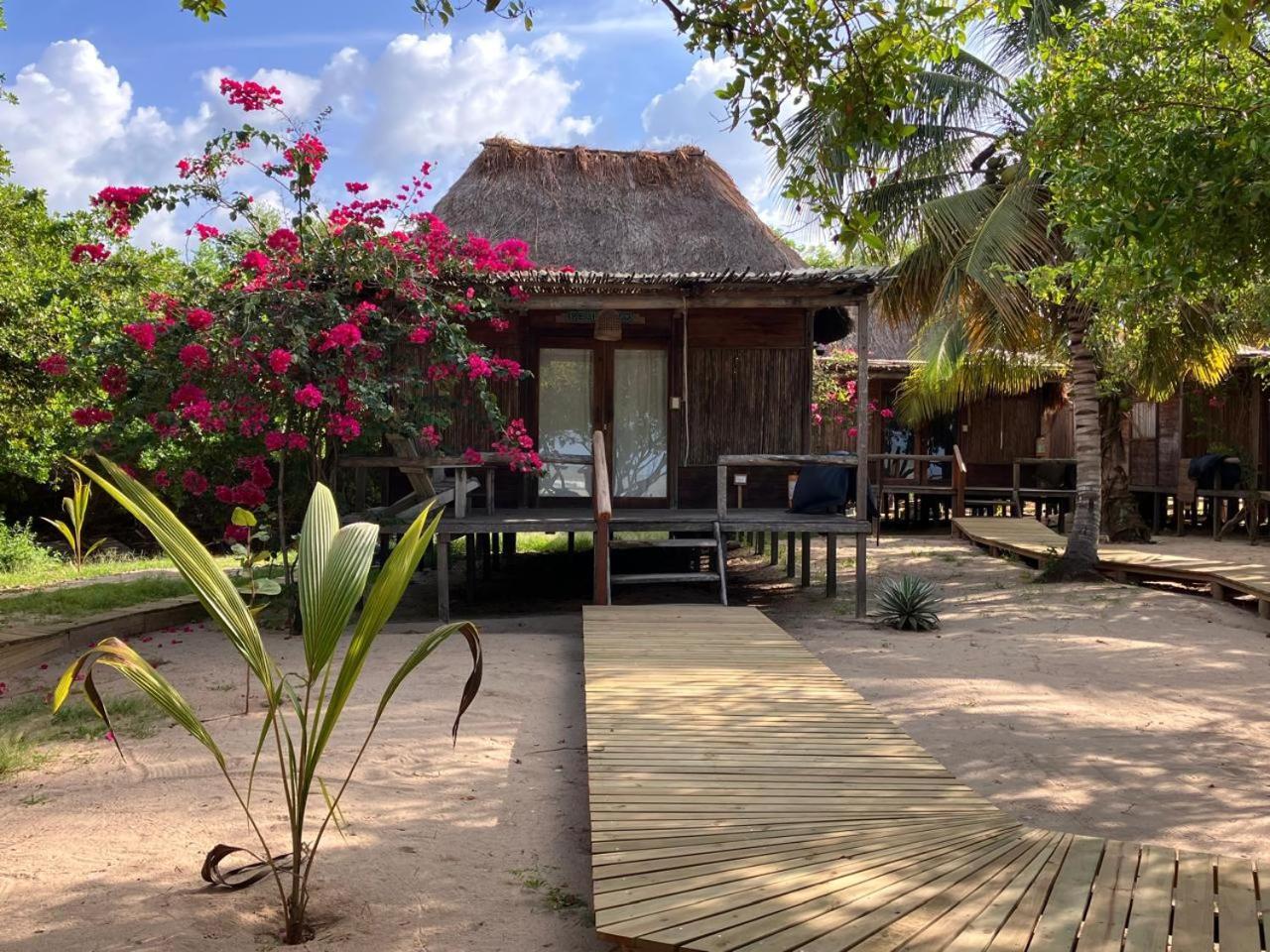 Awatawaa Lodge *